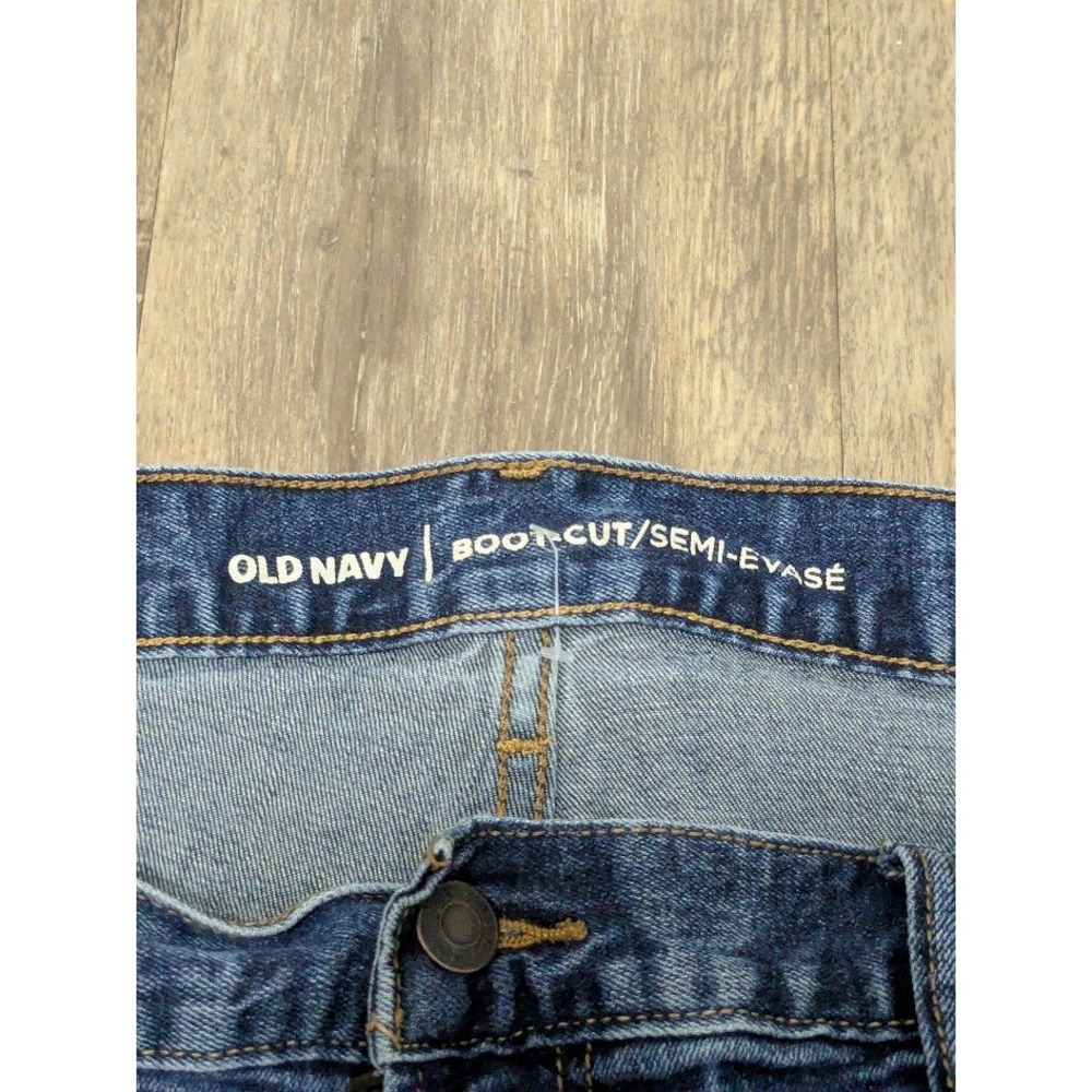 Old Navy Mens Boot-Cut Jeans 40x32 Dark Wash Blue Denim Pants Regular Fit - Picture 3 of 10